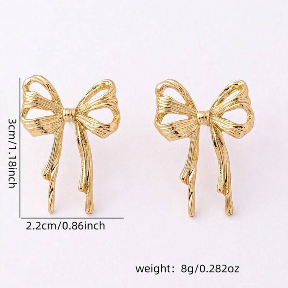 ✨Elegant Gold tone Bow Hypoallergenic Earrings - Picture 5 of 5
